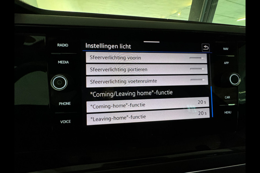 Volkswagen Polo 1.0 TSI R-Line Business Pano|IQ|Keyless|BTW