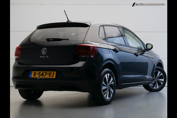 Volkswagen Polo 1.0 TSI Comfortline Business Sport (KEYLESS,ACHTERUITRIJCAMERA,DIGI,APPLE CARPLAY,LM-VELGEN,ADAPTIVE,TOPCONDITIE)