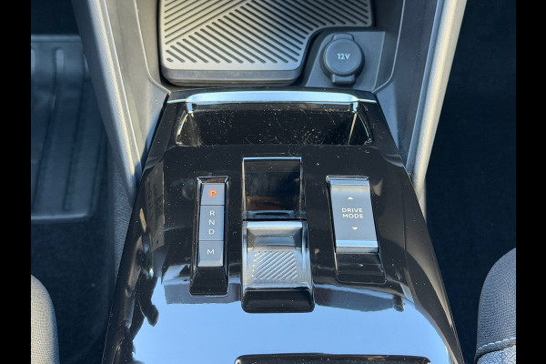 Citroën C4 1.2 PureTech Feel 131Pk Automaat| Airco | Navigatie | Cruise control | Camera | 18".