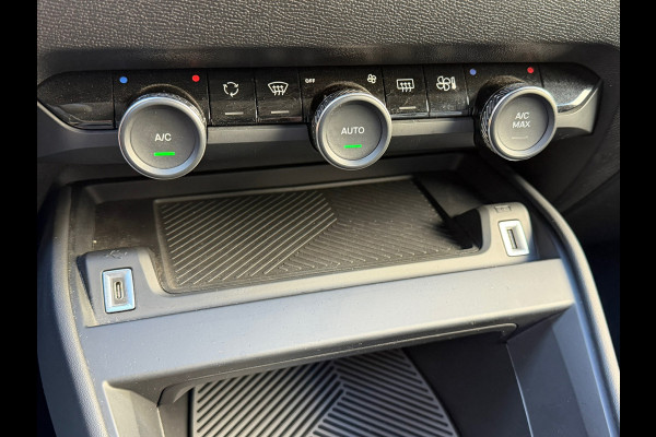 Citroën C4 1.2 PureTech Feel 131Pk Automaat| Airco | Navigatie | Cruise control | Camera | 18".