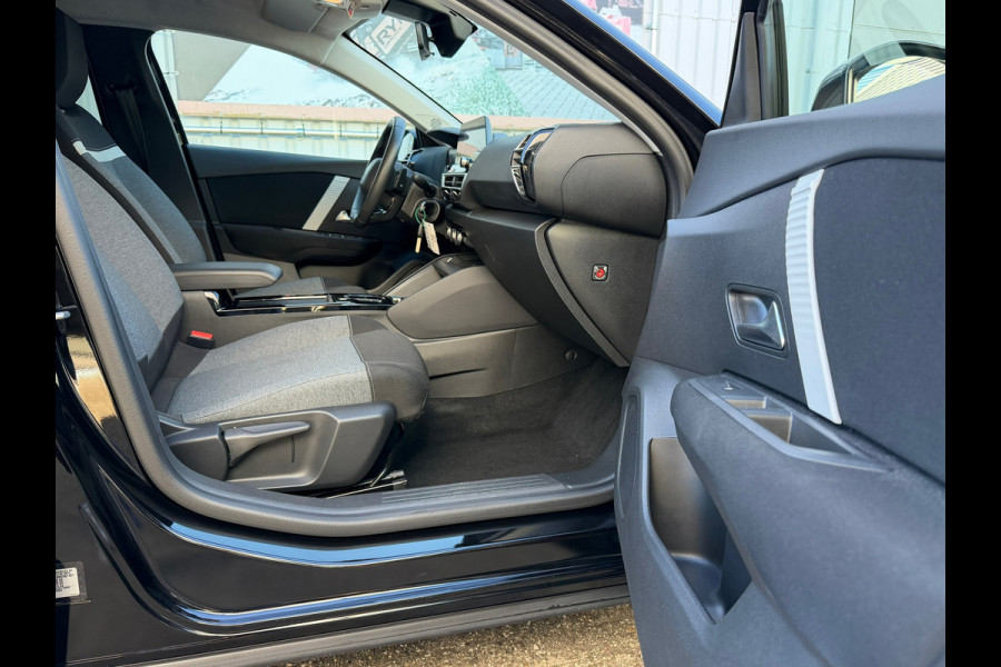 Citroën C4 1.2 PureTech Feel 131Pk Automaat| Airco | Navigatie | Cruise control | Camera | 18".