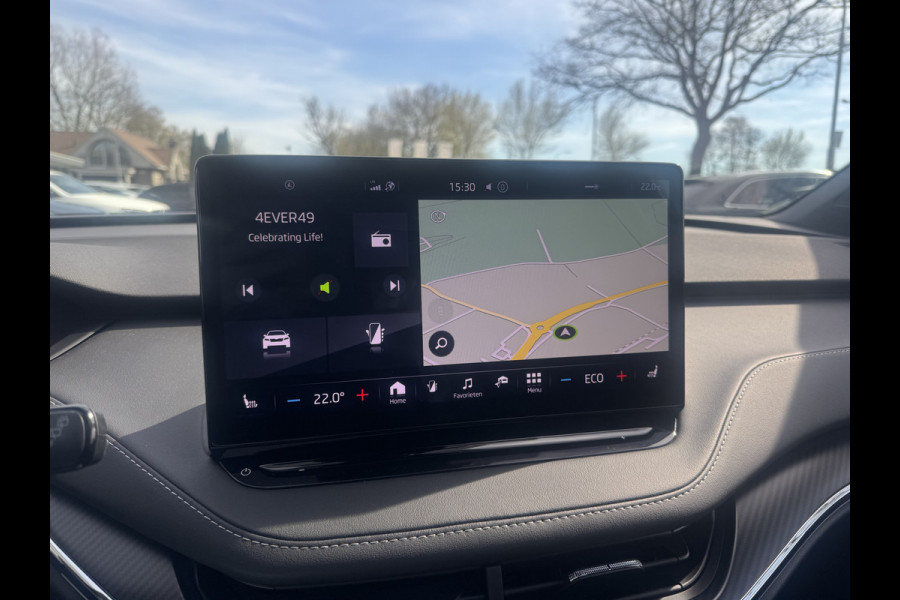 Škoda ENYAQ iV 60 Sportline / NIEUWSTAAT! / SoH 95,5% / Trekhaak /  Panoramadak / Camera / Leder&Alcantara / 20'' / Keyless / Matrix LED / Sfeerverlichting / Stoelverwamring / DAB / ACC