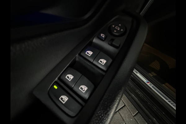 BMW 3-serie 330i High Executive M Sport Pano|HuD|Sfeer|NAP