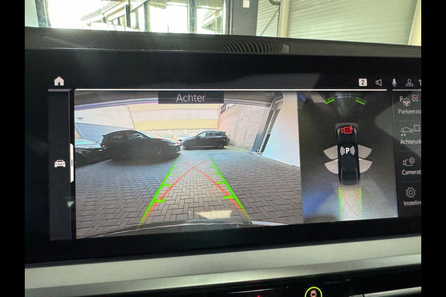 BMW 3-serie 330i High Executive M Sport Pano|HuD|Sfeer|NAP