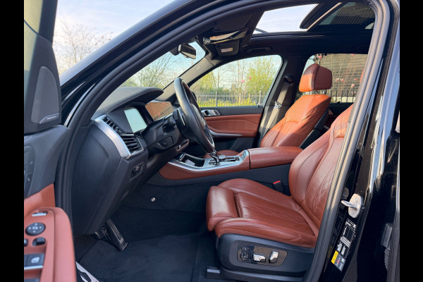 BMW X5 XDrive45e High Executive M-Sport Panoramadak Luchtvering 22"Lm Org-Ned Dealer Auto