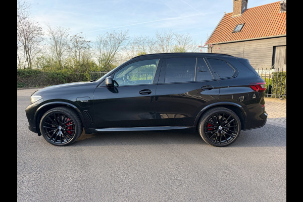 BMW X5 XDrive45e High Executive M-Sport Panoramadak Luchtvering 22"Lm Org-Ned Dealer Auto