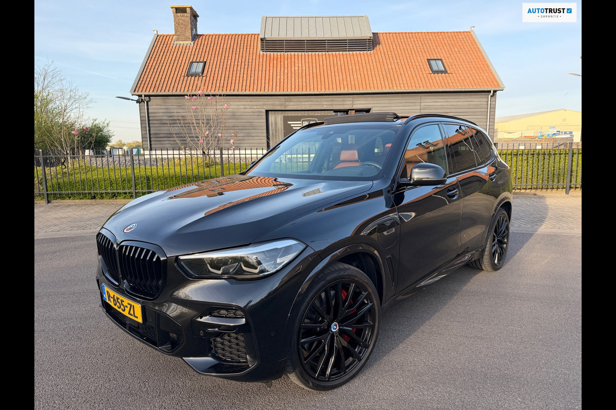 BMW X5 XDrive45e High Executive M-Sport Panoramadak Luchtvering 22"Lm Org-Ned Dealer Auto