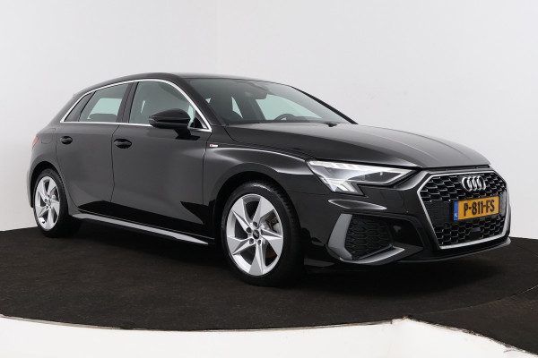 Audi A3 Sportback 30 TFSI S edition (DIGITALE COCKPIT, STOELVERWARMING, CRUISE ADAPTIEF, NAVIGATIE, PARKEERSENSOREN)