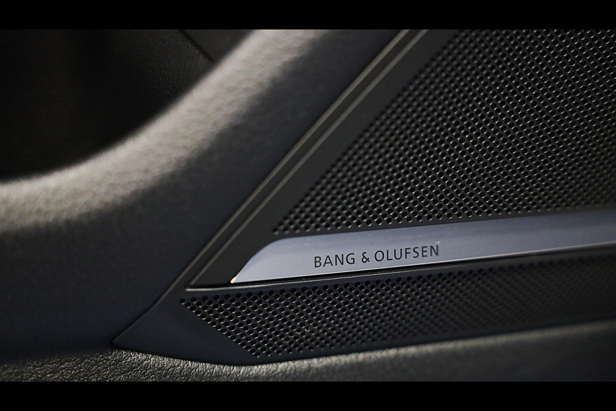 Audi A6 Avant 55 TFSI e Quattro RS6 Look / RS Zetels / Head Up / Carbon / Leder / Memory / B&O / 360 Camera / Open Pano / 22 Inch