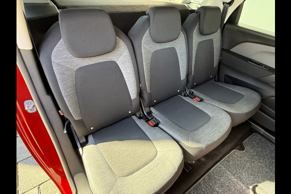 Citroën C4 Spacetourer BWJ 2021 | 1.2T Business AUTOMAAT | TREKHAAK | EL KOFFERKLEP | CAMERA A | 17'' LMV | PDC 2X | PARK PILOT | NAVI | CLIMA |
