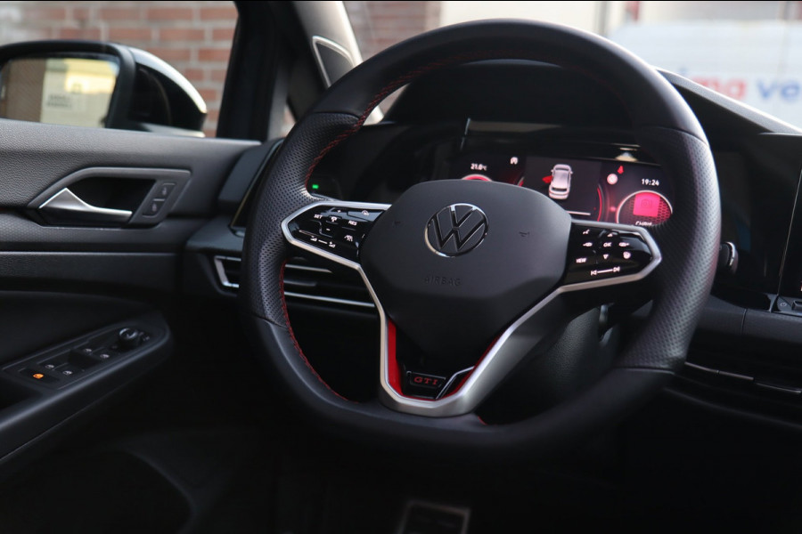 Volkswagen Golf 2.0 TSI GTI Clubsport Nürburgring / PANO / HK / MEMORY / HUD / IQ / ACC / LEDER