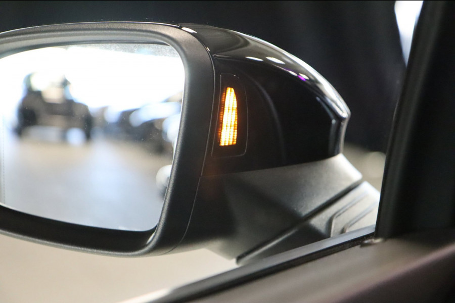 Volkswagen Golf 2.0 TSI GTI Clubsport Nürburgring / PANO / HK / MEMORY / HUD / IQ / ACC / LEDER