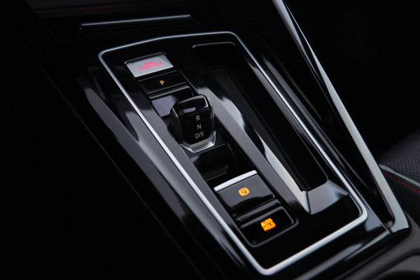 Volkswagen Golf 2.0 TSI GTI Clubsport Nürburgring / PANO / HK / MEMORY / HUD / IQ / ACC / LEDER