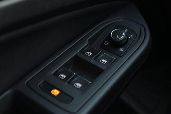 Volkswagen Golf 2.0 TSI GTI Clubsport Nürburgring / PANO / HK / MEMORY / HUD / IQ / ACC / LEDER