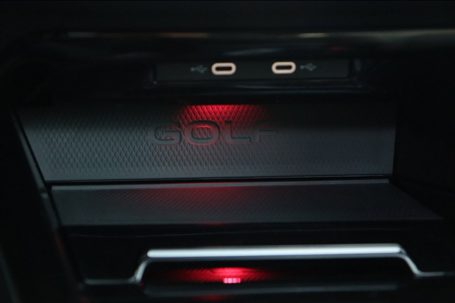 Volkswagen Golf 2.0 TSI GTI Clubsport Nürburgring / PANO / HK / MEMORY / HUD / IQ / ACC / LEDER