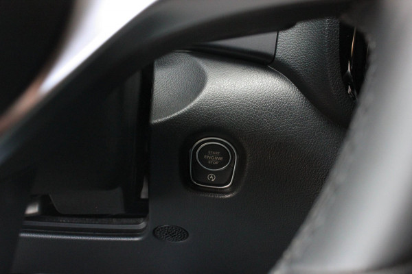 Mercedes-Benz Vito 119 CDI L3 4x4 SELECT LANG / BPM VRIJ / FULL BLACK OPS / VERLAAGD / AMG / SIDE- BARS / SPOILER / APPLE CARPLAY