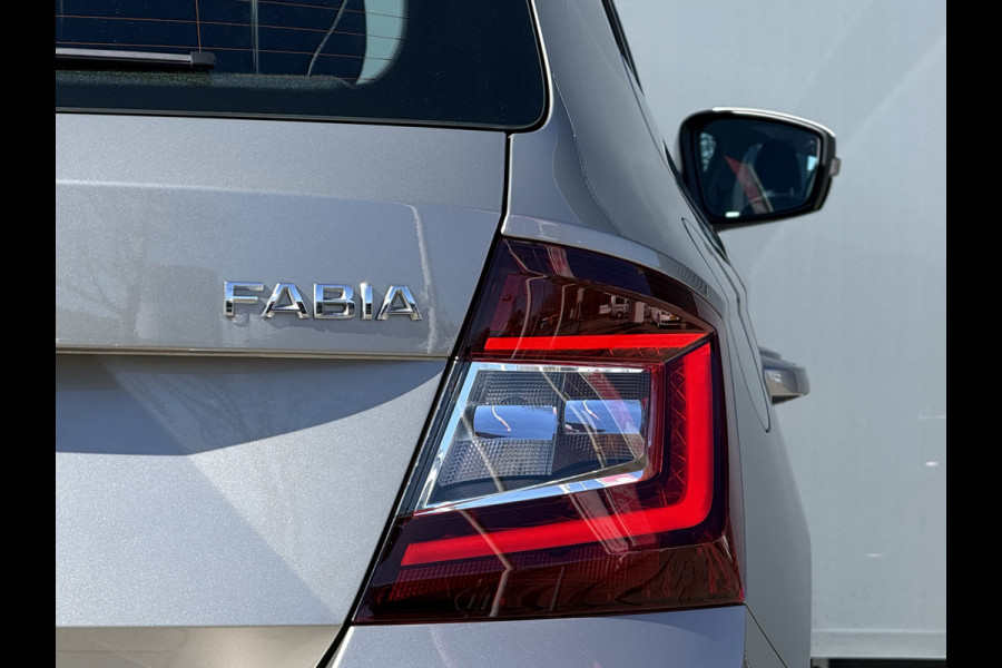 Škoda Fabia BWJ 2019 | 1.0TSI 96PK Clever | TREKHAAK | CLIMA | NAVIGATIE | CRUISE | PDC | LICHTMETAAL | CARPLAY |
