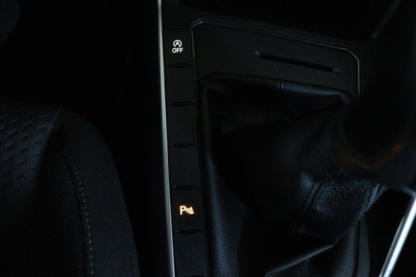 Volkswagen Polo 1.0 TSI Life (DIGITALE COCKPIT, NAVIGATIE, CRUISE ADAPTIEF, PARKEERSENSOREN)