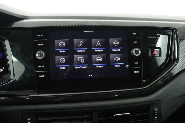 Volkswagen Polo 1.0 TSI Life (NAVIGATIE, CARPLAY, CRUISE CONTROL ADAPTIEF, PARKEERSENSOREN)