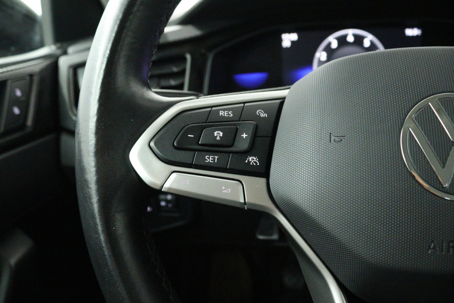 Volkswagen Polo 1.0 TSI Life (NAVIGATIE, CARPLAY, CRUISE CONTROL ADAPTIEF, PARKEERSENSOREN)