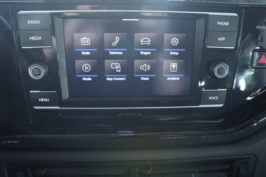 Volkswagen Polo 1.0 TSI Life (PARKEERSENSOREN, DIGITALE COCKPIT, CRUISE ADAPTIEF, CARPLAY)