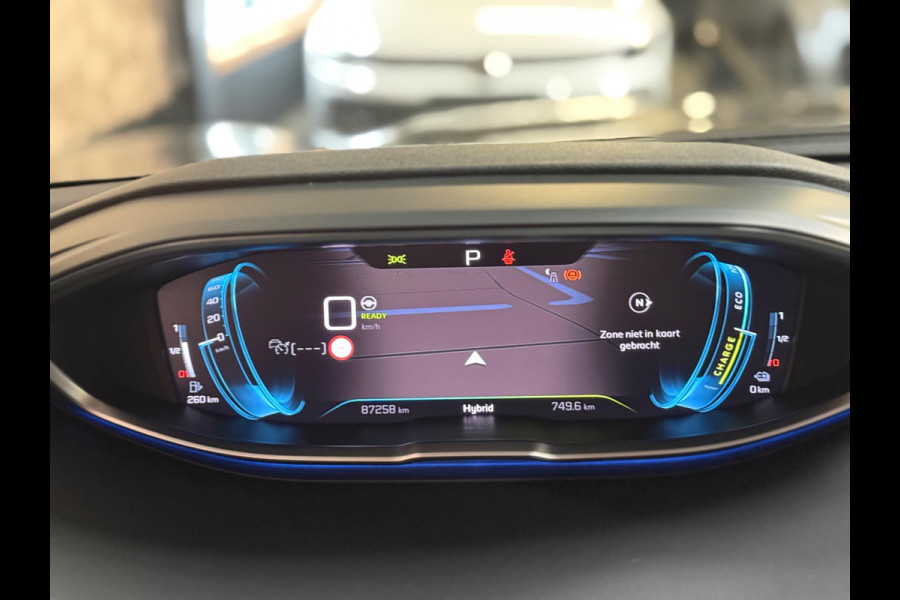 Peugeot 3008 1.6 HYbrid4 300 GT | Pano | Focal | Nachtzicht | Trekhaak | Keyless | CarPlay