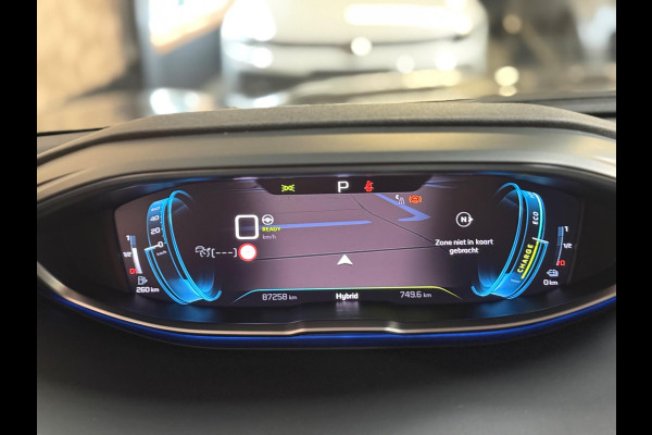 Peugeot 3008 1.6 HYbrid4 300 GT | Pano | Focal | Nachtzicht | Trekhaak | Keyless | CarPlay