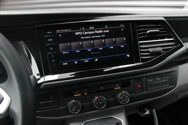 Volkswagen Transporter 2.0 TDI L2H1 150PK NEW LAGE BIJTELLING BULLI / LEDEREN BEKLEDING / DUBBEL CABINE / NAVIGATIE / ACTIVE