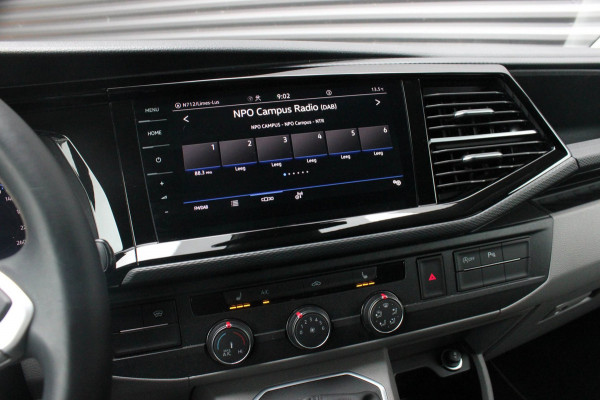 Volkswagen Transporter 2.0 TDI L2H1 150PK NEW LAGE BIJTELLING BULLI / LEDEREN BEKLEDING / DUBBEL CABINE / NAVIGATIE / ACTIVE