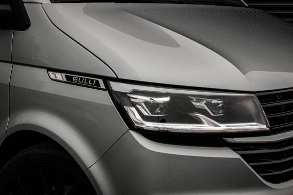 Volkswagen Transporter 2.0 TDI L2H1 150PK NEW LAGE BIJTELLING BULLI / LEDEREN BEKLEDING / DUBBEL CABINE / NAVIGATIE / ACTIVE