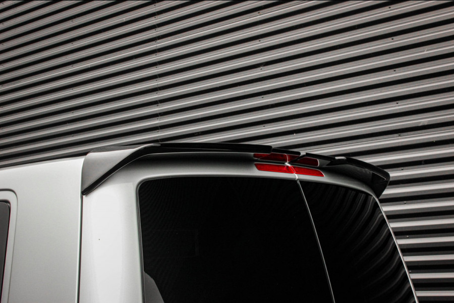 Volkswagen Transporter 2.0 TDI L2H1 150PK NEW LAGE BIJTELLING BULLI / LEDEREN BEKLEDING / DUBBEL CABINE / NAVIGATIE / ACTIVE