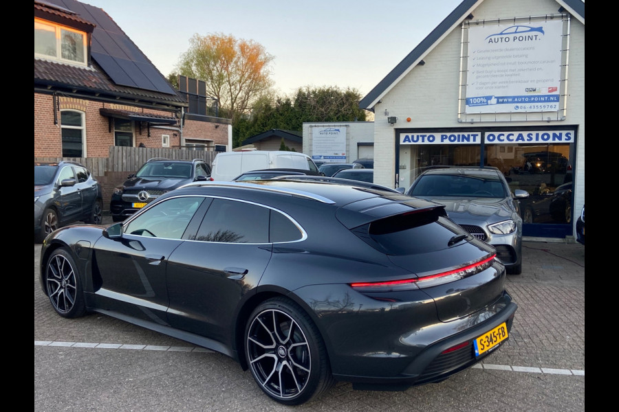 Porsche Taycan Sport Turismo PERFORMANCE 380PK! KRIJT/PANO/PPF/BOSE/LUCHTVERING
