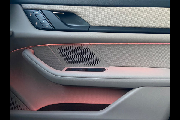 Porsche Taycan Sport Turismo PERFORMANCE 380PK! KRIJT/PANO/PPF/BOSE/LUCHTVERING