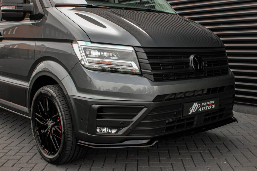 Volkswagen Crafter 2.0 TDI L3H3 Highline LED / XENON / APPLE CARPLAY / NAVIGATIE / DSG / FULL BLACK / 140PK / AUTOMAAT / 3-ZITS