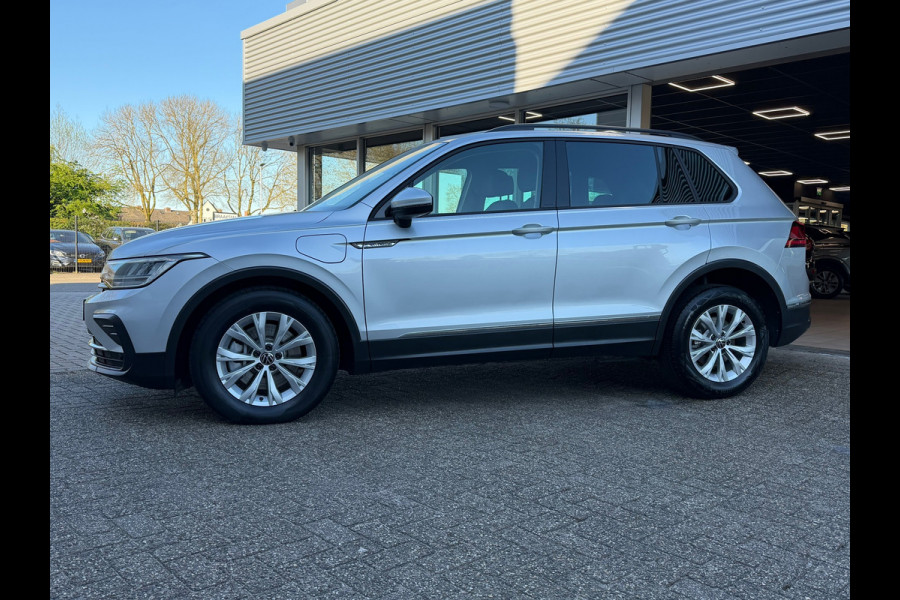 Volkswagen Tiguan 1.4 TSI eHybrid PHEV Life Plus | Navigatie | Cruise control | Camera | Led | Virtual.