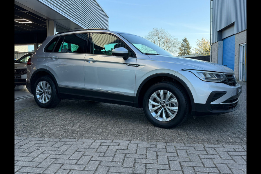 Volkswagen Tiguan 1.4 TSI eHybrid PHEV Life Plus | Navigatie | Cruise control | Camera | Led | Virtual.