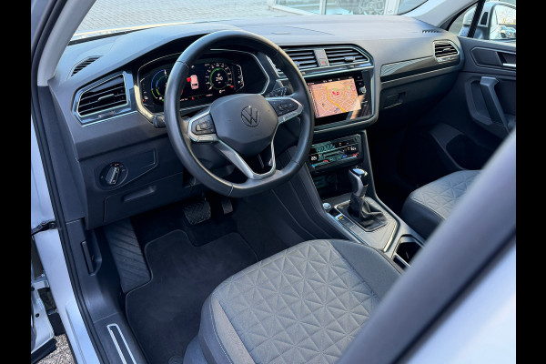 Volkswagen Tiguan 1.4 TSI eHybrid PHEV Life Plus | Navigatie | Cruise control | Camera | Led | Virtual.