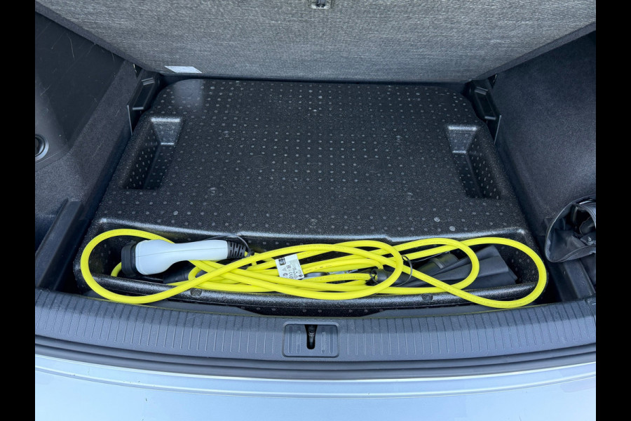 Volkswagen Tiguan 1.4 TSI eHybrid PHEV Life Plus | Navigatie | Cruise control | Camera | Led | Virtual.