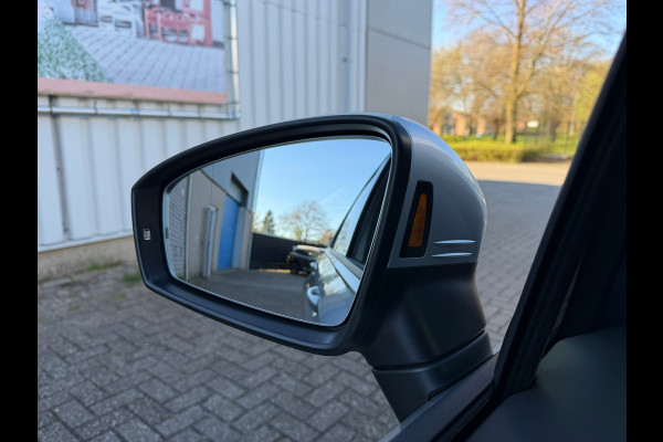 Volkswagen Tiguan 1.4 TSI eHybrid PHEV Life Plus | Navigatie | Cruise control | Camera | Led | Virtual.