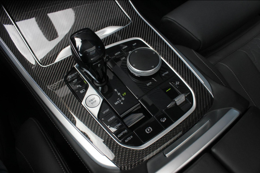 BMW X5 XDrive45e High Executive / HEAD- UP / 4WIELBESTURING / LUCHTVERING / DRIVING ASSISANT / MENORY COMFORT- SEATS / PANO- DAK