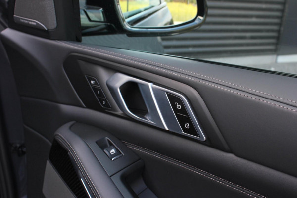 BMW X5 XDrive45e High Executive / HEAD- UP / 4WIELBESTURING / LUCHTVERING / DRIVING ASSISANT / MENORY COMFORT- SEATS / PANO- DAK