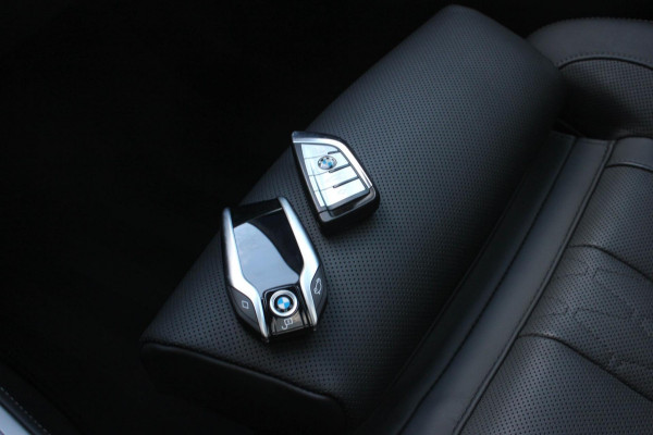 BMW X5 XDrive45e High Executive / HEAD- UP / 4WIELBESTURING / LUCHTVERING / DRIVING ASSISANT / MENORY COMFORT- SEATS / PANO- DAK