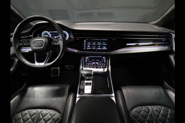 Audi Q8 60 TFSI e quattro Competition [SCHUIFDAK, RS STOELEN, B&O, TREKHAAK, APPLE CARPLAY, MEMORY SEATS, HEAD-UP, LEDEREN SPORTSTOELEN, STOELVERKOELING, STUURVERWARMING, 360 CAMERA, ADAPTIVE CRUISE, NIEUWSTAAT]
