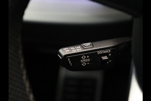 Audi Q8 60 TFSI e quattro Competition [SCHUIFDAK, RS STOELEN, B&O, TREKHAAK, APPLE CARPLAY, MEMORY SEATS, HEAD-UP, LEDEREN SPORTSTOELEN, STOELVERKOELING, STUURVERWARMING, 360 CAMERA, ADAPTIVE CRUISE, NIEUWSTAAT]