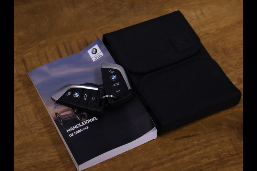 BMW iX3 High Executive 80 kWh [SCHUIFDAK, 360° CAMERA, APPLE CARPLAY, ANDROID AUTO, HARMAN KARDON, STOELVERWARMING, MEMORY SEATS, NIEUWSTAAT]