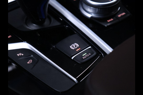 BMW iX3 High Executive 80 kWh [SCHUIFDAK, 360° CAMERA, APPLE CARPLAY, ANDROID AUTO, HARMAN KARDON, STOELVERWARMING, MEMORY SEATS, NIEUWSTAAT]