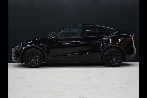 Tesla Model Y RWD 58 kWh [AUTOPILOT, TREKHAAK AFNEEMBAAR, PANORAMADAK, STUURVERWARMING, STOELVERWARMING, CAMERA, ELEKTRISCHE ACHTERKLEP, PDC V+A, VOL LEDER, CRUISE CONTROL, NIEUWSTAAT]