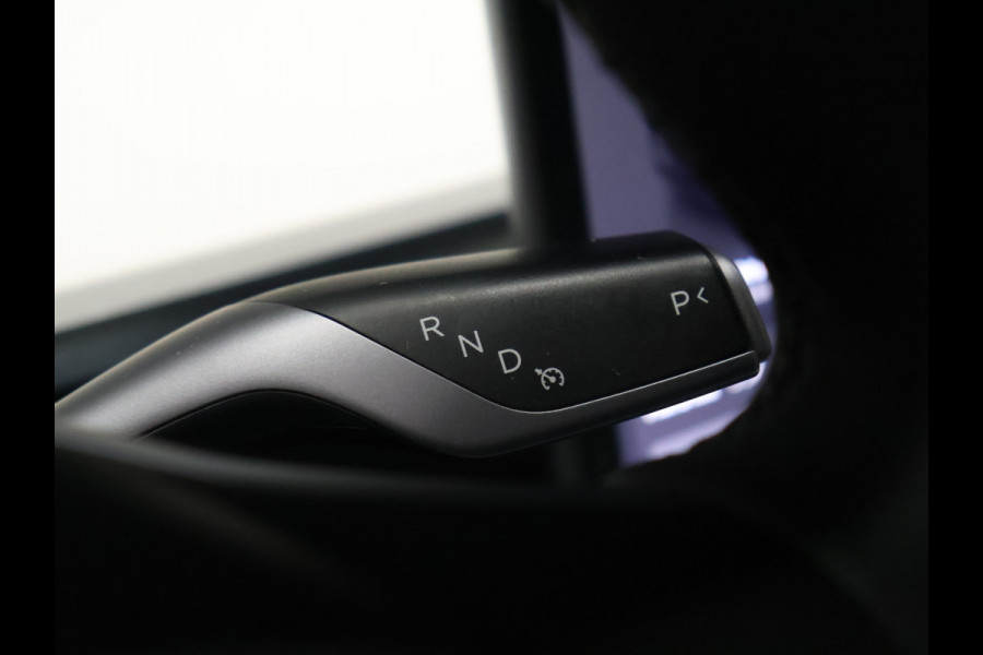 Tesla Model Y RWD 58 kWh [AUTOPILOT, TREKHAAK AFNEEMBAAR, PANORAMADAK, STUURVERWARMING, STOELVERWARMING, CAMERA, ELEKTRISCHE ACHTERKLEP, PDC V+A, VOL LEDER, CRUISE CONTROL, NIEUWSTAAT]