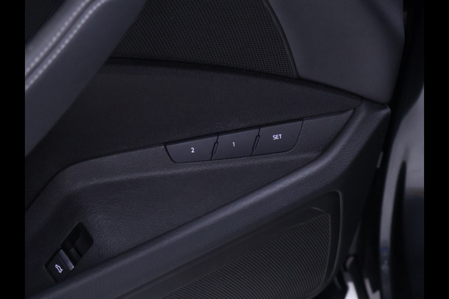 Audi e-tron 55 quattro Business edition Plus 95 kWh [SCHUIFDAK, MEMORY SEATS, CAMERA, APPLE CARPLAY, ANDROID AUTO, NIEUWSTAAT]