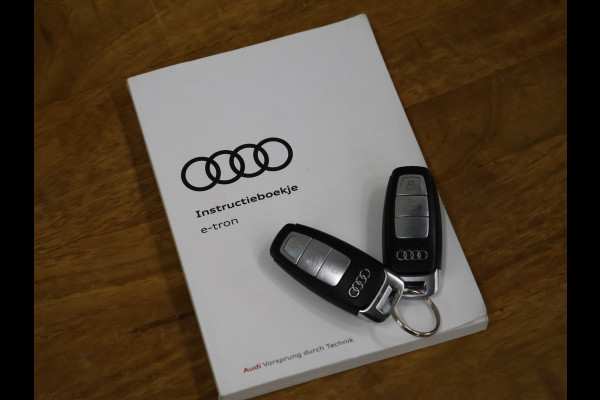 Audi e-tron 55 quattro Business edition Plus 95 kWh [SCHUIFDAK, MEMORY SEATS, CAMERA, APPLE CARPLAY, ANDROID AUTO, NIEUWSTAAT]